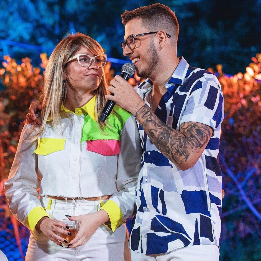 marilia-mendonca-fazia-musica-ate-dormindo-e-trocou-titulo-de-cancao-para-evitar-piada-com-maconha