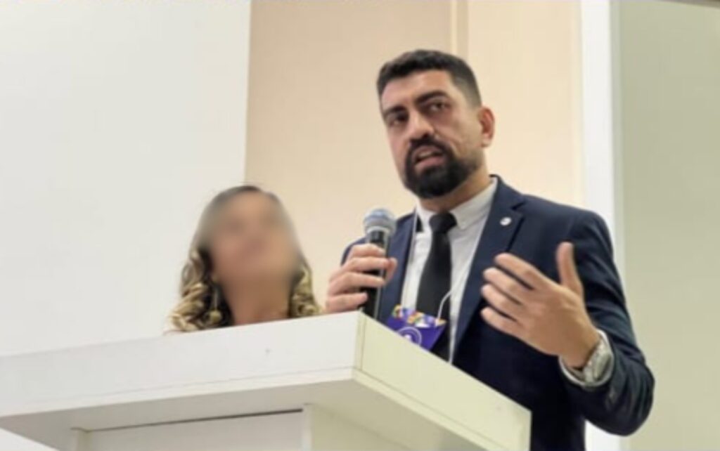 tesoureiro-da-oab-renuncia-cargo-apos-ser-denunciado-por-agressoes-contra-ex-companheira-e-filho-na-bahia