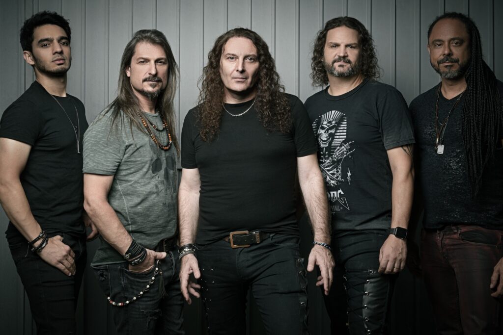 angra-entra-em-recesso,-apos-98-shows-em-um-ano-e-meio,-mas-sinaliza-que-a-pausa-para-descanso-e-temporaria…