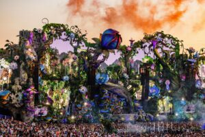 tomorrowland-brasil-2026-e-adiado-apos-palco-na-belgica-pegar-fogo;-edicao-deste-ano-esta-mantida