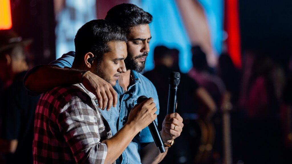 henrique-&-juliano-se-agigantam-no-universo-sertanejo-ao-esgotarem-60-mil-ingressos-de-show-no-maracana