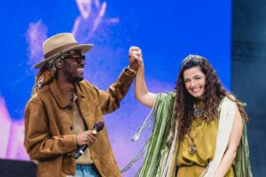 orquestra-imperial-expoe-a-nobreza-de-erasmo-carlos-ao-seguir-o-baile-(de-arromba)-em-show-em-festival-carioca