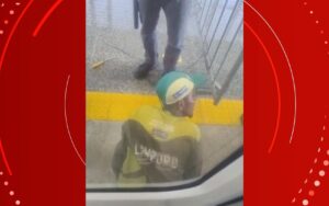 gari-que-ficou-preso-entre-metro-e-plataforma-em-salvador-deixa-hospital-dois-meses-apos-acidente