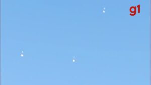 video:-baloes-sao-flagrados-sobrevoando-diversas-cidades-do-vale-do-paraiba-na-manha-deste-domingo-(5)