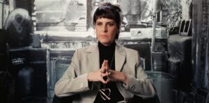 fernanda-faz-‘abreugrafia’-do-album-‘da-lata’-em-documentario-com-o-apuro-que-qualifica-a-obra-solo-da-‘garota-carioca’