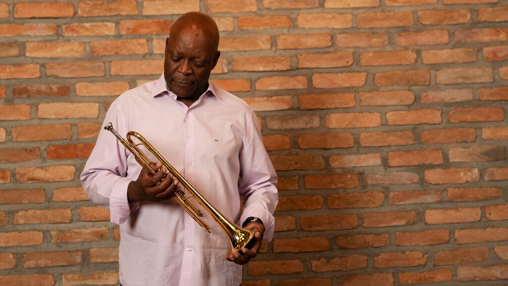 trompetista-walmir-gil-acerta-contas-afetivas-com-joao-donato-em-album-feito-com-quinteto-de-afro-jazz-latino