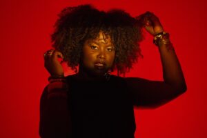 ludom-expoe-questoes-existenciais-e-injusticas-sociais-em-album-autoral-em-que-canta-r&b-em-feat-com-luedji-luna