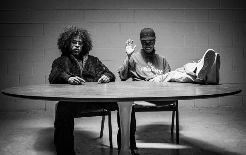 rappers-l7nnon-e-sant-dissipam-a-treta-de-2023-e-unem-vozes-e-forcas-no-flow-fluente-do-single-‘e-preciso-coragem’