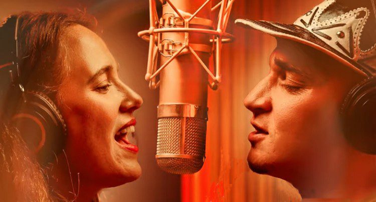tie-recorre-a-joao-gomes,-onipresenca-bem-vinda-na-musica-brasileira-em-2025,-para-reciclar-o-sucesso-‘a-noite’