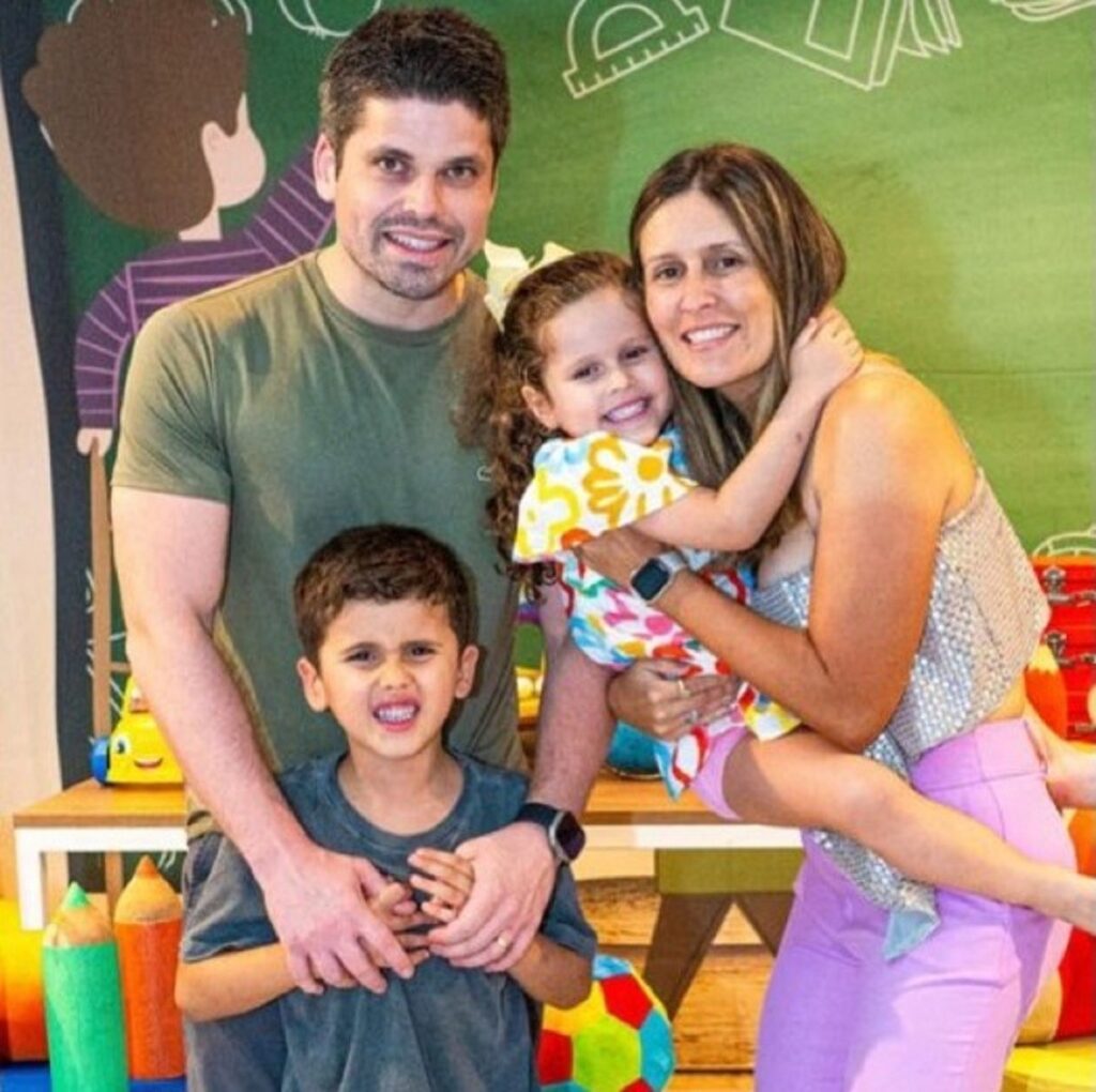 mae-denuncia-motorista-de-aplicativo-por-recusar-corrida-com-filho-autista-de-7-anos-em-juiz-de-fora:-‘nao-e-a-primeira-vez-que-passamos-por-situacoes-assim’