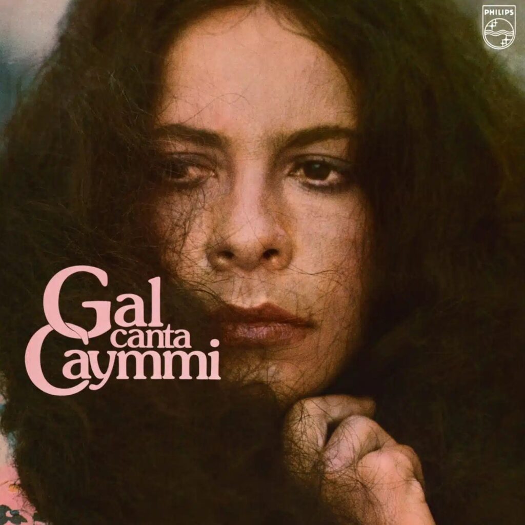 album-em-que-gal-costa-cantou-dorival-caymmi,-com-arranjos-de-joao-donato-e-perinho-albuquerque,-chega-aos-50-anos-com-a-relevancia-e-frescor-de-1976