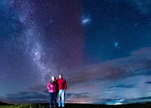 aurora-boreal-na-serra-gaucha?-ceu-roxo-intriga-especialistas-durante-fenomeno-ainda-sem-explicacao-no-rs