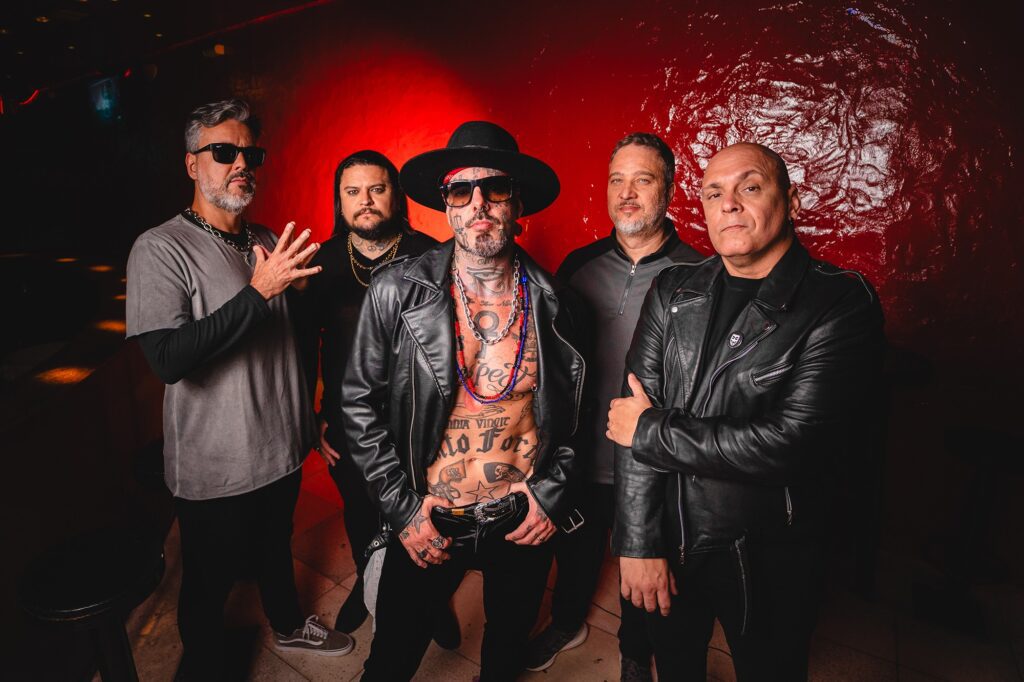 banda-detonautas-esboca-uma-virada-pop-em-album-programado-para-marco-e-produzido-por-pablo-bispo-e-ruxell