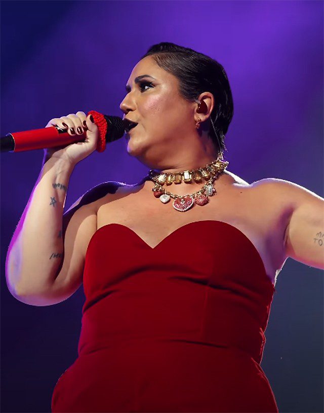 com-o-filho-antonio-na-banda,-maria-rita-estreia-o-segundo-show-em-que-canta-o-repertorio-da-mae-elis-regina