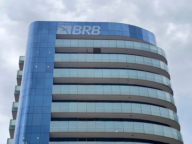 brb-reune-acionistas-nesta-semana-em-busca-de-aval-para-emitir-acoes-e-reforcar-capital-social-do-banco