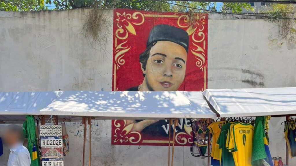 prefeitura-do-rio-anuncia-que-mural-em-homenagem-a-filho-do-traficante-abelha-sera-apagado-na-lapa