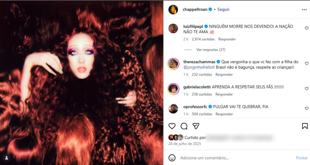 apos-confusao-com-jogador-jorginho,-torcedores-do-flamengo-criticam-chappell-roan-no-perfil-da-cantora