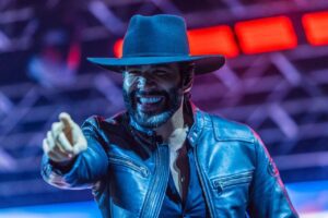 gusttavo-lima-vai-de-sofrencia-a-sweet-child-o’-mine-em-show-com-direito-a-momento-rave-em-rodeio-no-interior-de-sp