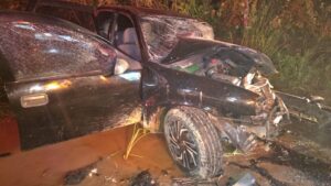 morre-jovem-que-invadiu-contramao-em-acidente-entre-carros-que-vitimou-familia,-no-sertao-da-paraiba