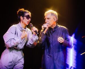 arnaldo-antunes-grava-o-show-‘novo-mundo’-em-sao-paulo-com-feats-com-marisa-monte-e-ana-frango-eletrico