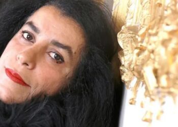 ‘aos-10-anos,-me-preparava-para-ser-prisioneira-politica’:-marjane-satrapi,-a-autora-que-retratou-transformacao-do-ira-sob-a-revolucao-islamica