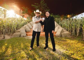 chitaozinho-&-xororo-trazem-vanessa-da-mata,-almir-sater-e-o-quarteto-traia-veia-para-a-‘roca’-em-album-audiovisual