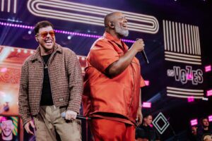 ferrugem-e-pericles-acionam-‘parque-de-diversoes’-no-primeiro-album-extraido-da-gravacao-ao-vivo-da-turne-‘as-vozes’