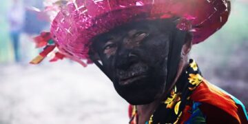 mestre-ambrosio-tem-contribuicao-a-cena-pernambucana-posta-em-foco-no-documentario-‘quando-a-gente-vira-um’