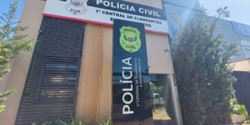 mulher-perde-r$-17-mil-apos-receber-ligacoes-de-video-de-falso-advogado-e-enviar-fotografias-dos-cartoes