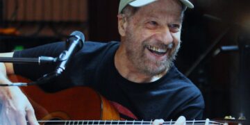obra-de-joao-bosco-ganha-sopro-de-vida-em-‘horda’,-album-gravado-ao-vivo-com-a-orquestra-alema-ndr-bigband