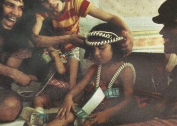 filme-‘nem-tudo-e-paz-e-amor’-joga-luz-sobre-as-dores-e-delicias-dos-filhos-da-contracultura-musical-dos-anos-1970