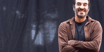 bernardo-lobo-grava-no-rio-o-show-em-que-canta-musicas-do-avo-e-do-pai,-edu-lobo,-que-participa-do-registro-ao-vivo