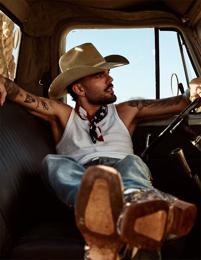 luan-pereira-sexualiza-imagem-do-peao-ao-misturar-country-com-funk-na-pegada-monotematica-do-album-‘off-road’