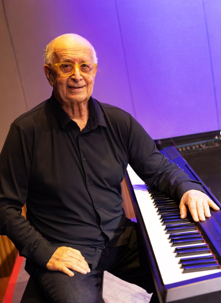 pianista-antonio-adolfo-carrega-jazz,-suingue-e-brasilidade-no-refinado-cesto-autoral-do-album-‘balaios’