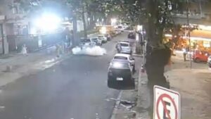 video:-carro-da-seop-e-atacado-com-explosivo-em-copacabana;-prefeito-afirma-que-trata-se-de-represalia-ao-‘tolerancia-zero’