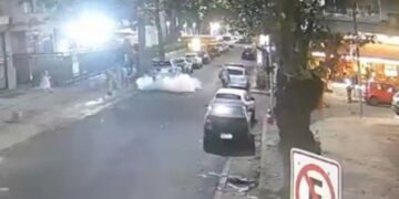 video:-carro-da-seop-e-atacado-com-explosivo-em-copacabana;-prefeito-afirma-que-trata-se-de-represalia-ao-‘tolerancia-zero’