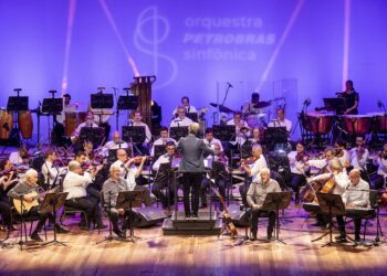 sinfonia-brasileira-do-mpb4-atraca-no-porto-seguro-da-orquestra-da-petrobras-em-album-valorizado-pelos-arranjos