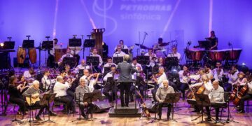 sinfonia-brasileira-do-mpb4-atraca-no-porto-seguro-da-orquestra-da-petrobras-em-album-valorizado-pelos-arranjos