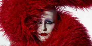 drag-ivana-wonder-insere-modinha-de-carlos-gomes-no-trilho-essencialmente-autoral-do-album-de-estreia-‘primeiro-ato’