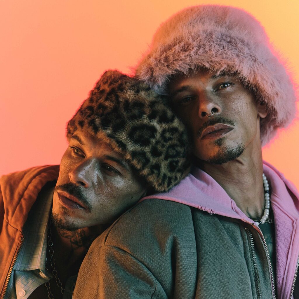 medulla-volta-como-duo-e-apresenta-o-primeiro-album-em-dez-anos,-‘no-dia-que-tudo-mudou’,-feito-com-los-brasileros