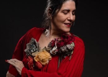monica-salmaso,-senhora-cantora,-interpreta-elizeth-cardoso-com-o-rigor-e-a-classe-de…-elizeth-cardoso