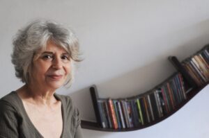 aos-80-anos,-alice-ruiz-honra-o-premio-tradicoes-ubc-pela-poetica-contribuicao-dada-como-letrista-a-musica-brasileira