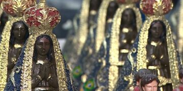 producao-de-imagens-de-nossa-senhora-triplica-antes-da-festa-da-padroeira;-velas-e-hostias-tem-alta-na-procura