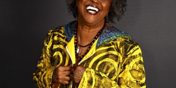 sandra-sa-se-conecta-com-o-rap-em-ep-motivacional,-‘indo-pra-dentro’,-que-traz-feats-com-king-saints-e-davi-moraes