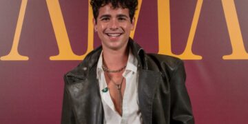 ator-de-‘quem-ama-cuida’-acusa-streamer-de-homofobia-apos-live-durante-rock-in-rio:-‘medo-de-ser-roubado-era-maior’