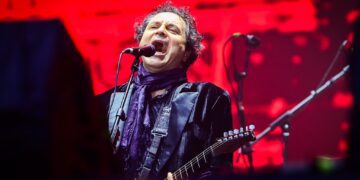 barao-vermelho-homenageia-cazuza-e-levanta-jovens-que-aguardam-primeiras-atracoes-pop-do-rock-in-rio