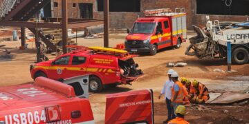 trabalhador-cai-em-caixa-d’agua-subterranea-e-precisa-ser-retirado-por-sistema-de-icamento-em-uberlandia