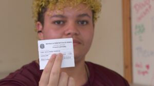 ‘sensacao-bem-libertadora’:-eleitores-trans-se-preparam-para-votar-com-nome-social-no-interior-de-sp