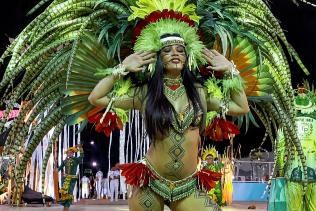 nova-rainha-do-folclore-do-garantido,-isabelle-alcantara-revela-emocao-ao-receber-convite:-‘pulei-de-alegria’