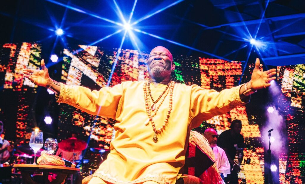 lazzo-matumbi-expoe-a-influencia-da-africa-em-single-de-album-audiovisual-em-que-canta-compositores-da-bahia